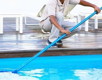 pool service maintenance e1586670638699